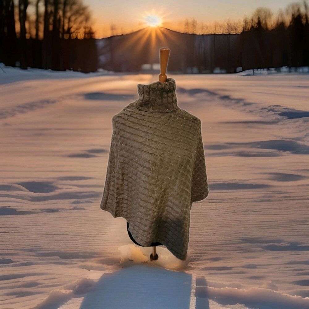 Quagga Shawl One Size Made From Recycled Polyester and 50% Acrylic Warm And Cozy